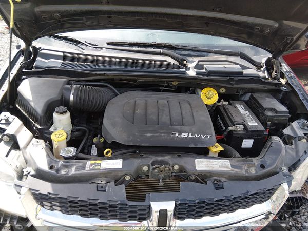2017 DODGE GRAND CARAVAN SXT — I10