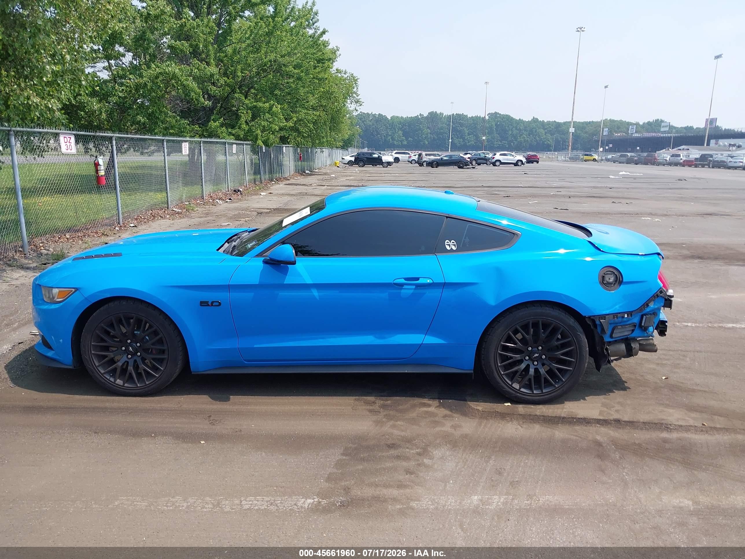 2017 FORD MUSTANG GT PREMIUM
