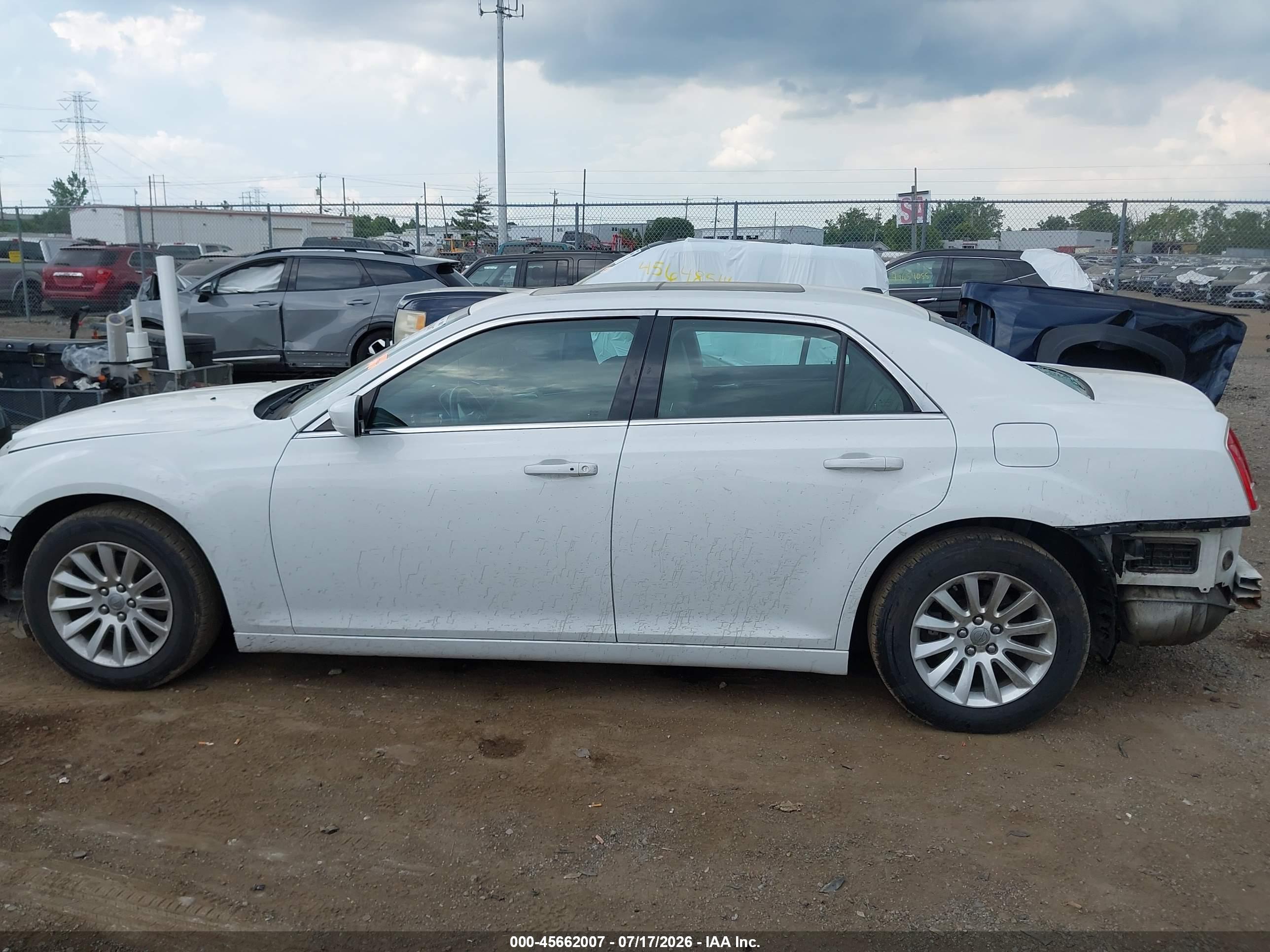 2013 CHRYSLER 300 MOTOWN