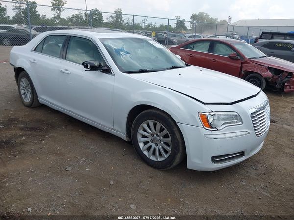 2013 CHRYSLER 300 MOTOWN