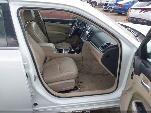 2013 CHRYSLER 300 MOTOWN