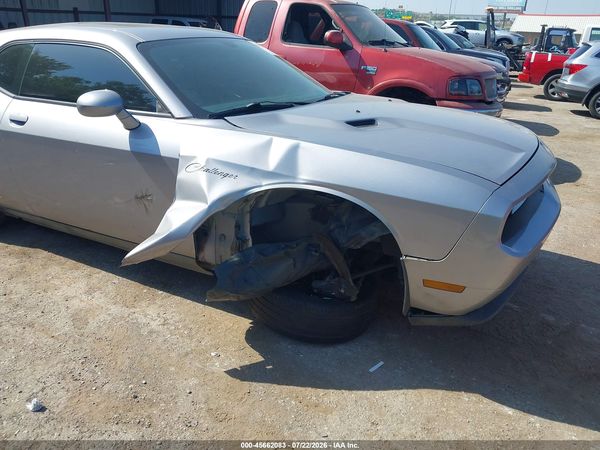 2014 DODGE CHALLENGER SXT PLUS