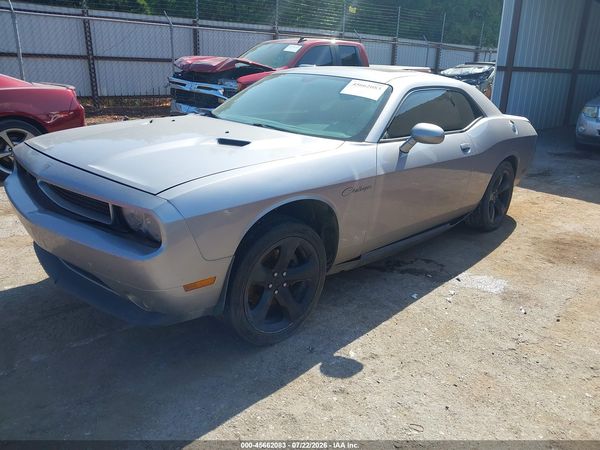 2014 DODGE CHALLENGER SXT PLUS