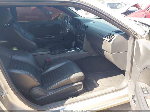 2014 DODGE CHALLENGER SXT PLUS