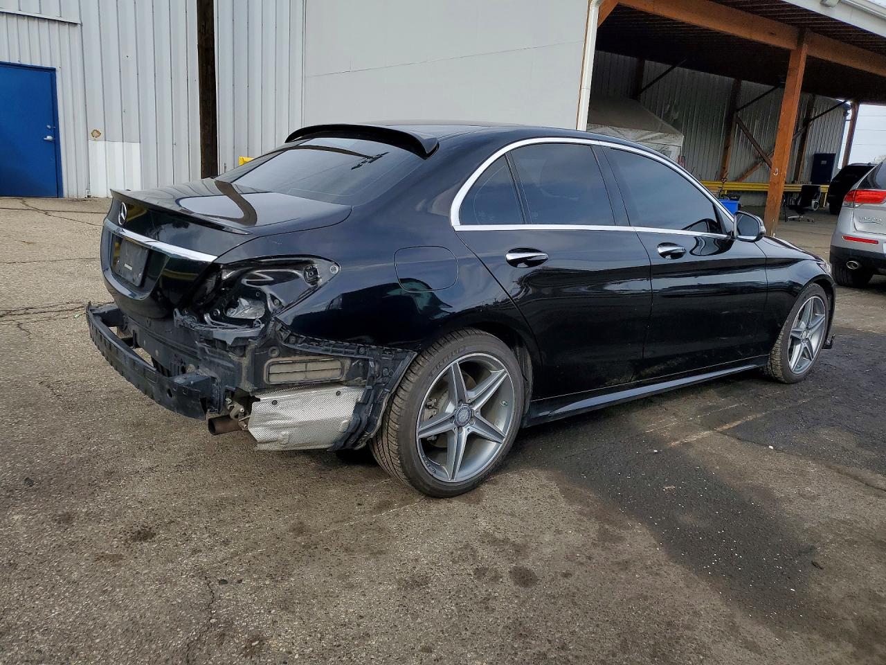 2016 MERCEDES-BENZ C