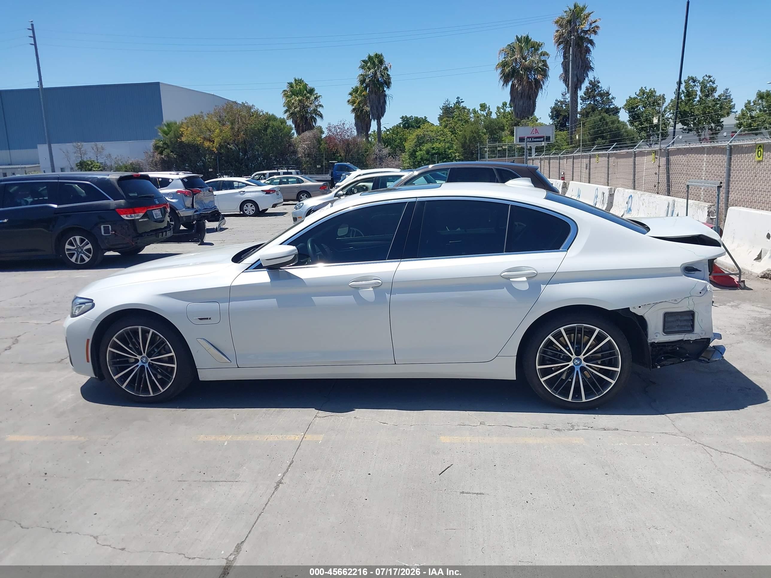 2023 BMW 530E