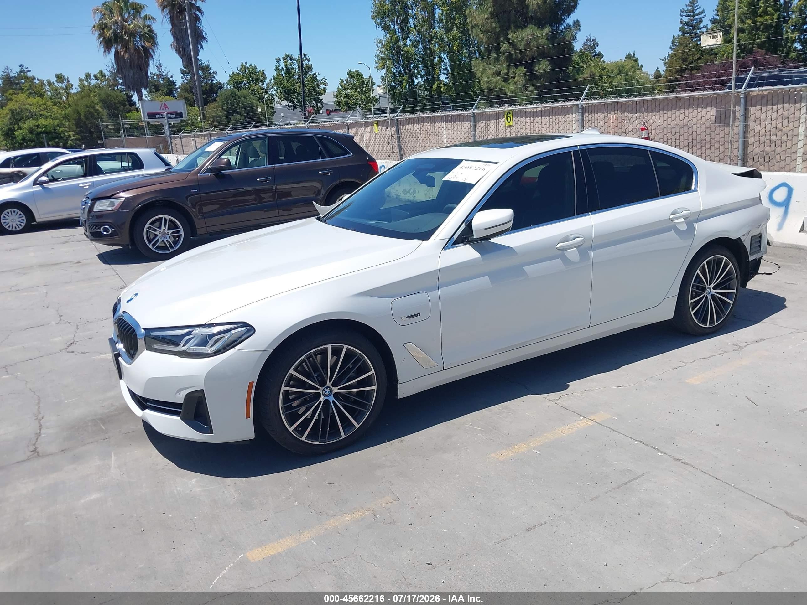 2023 BMW 530E