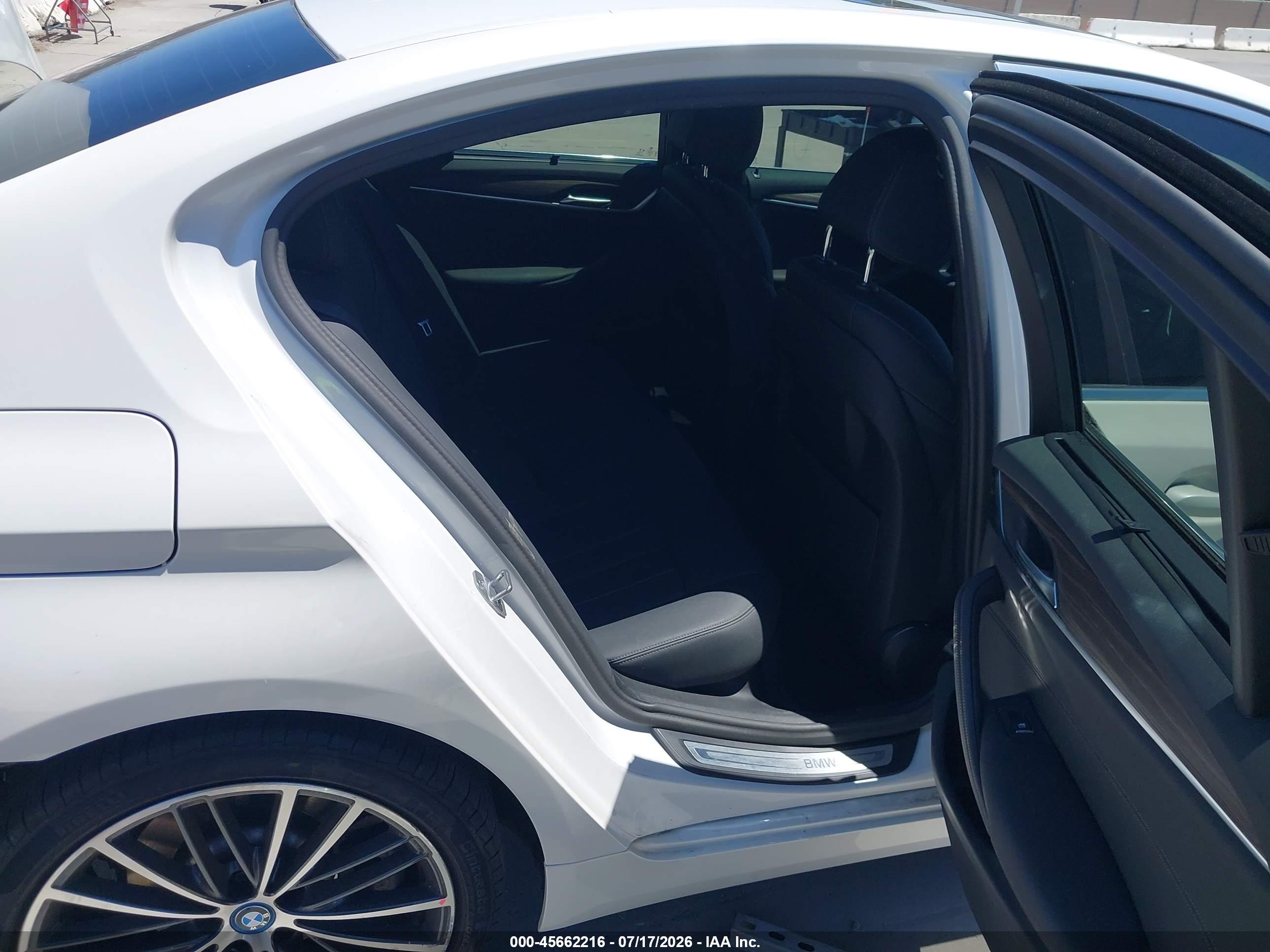 2023 BMW 530E