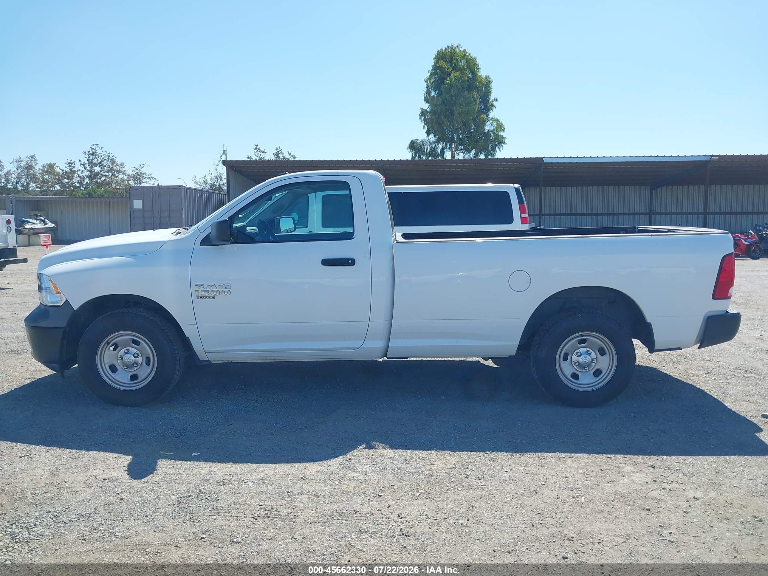 2019 RAM 1500 CLASSIC TRADESMAN  4X4 8' BOX