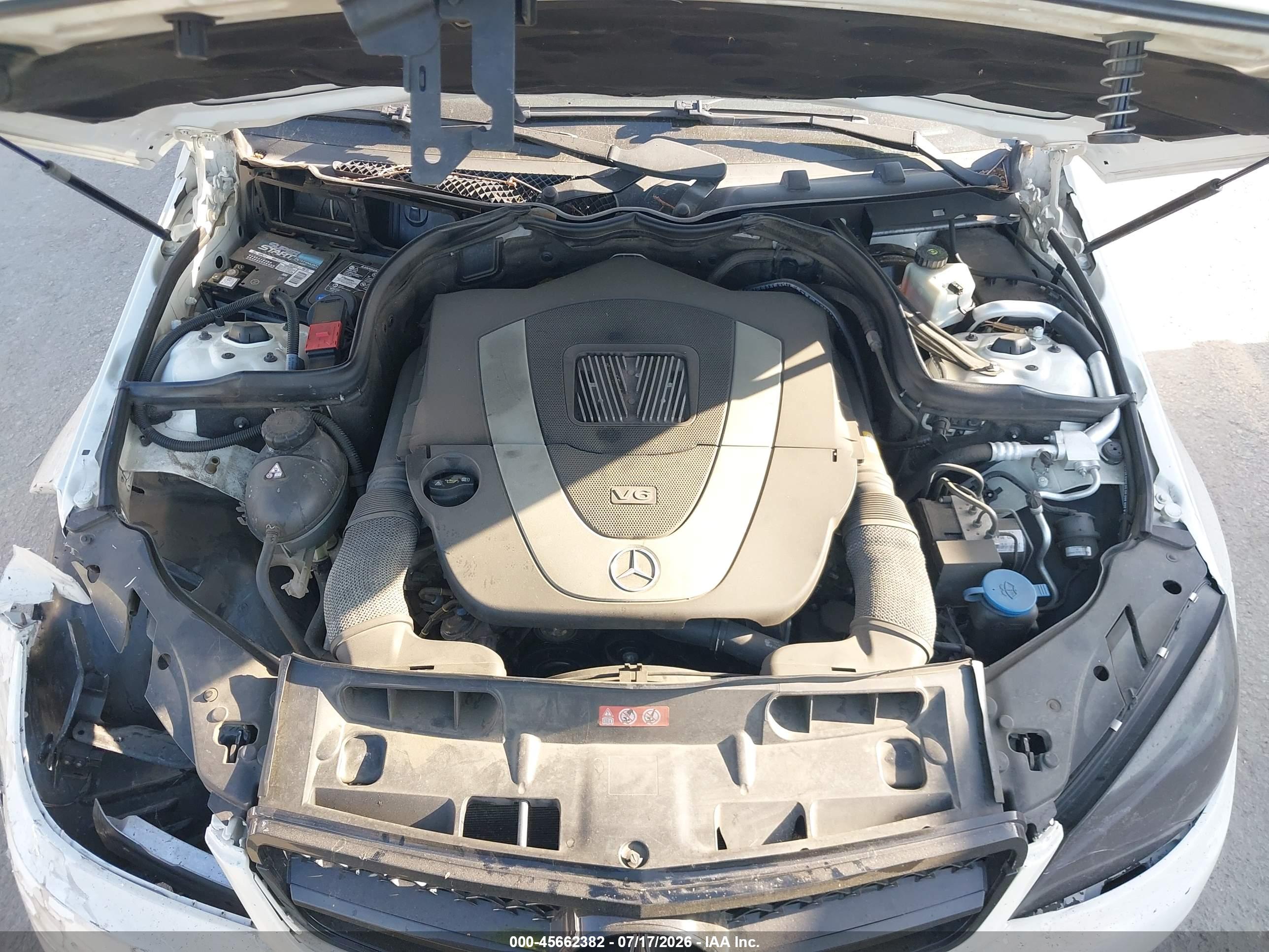2011 MERCEDES-BENZ C 300 C300