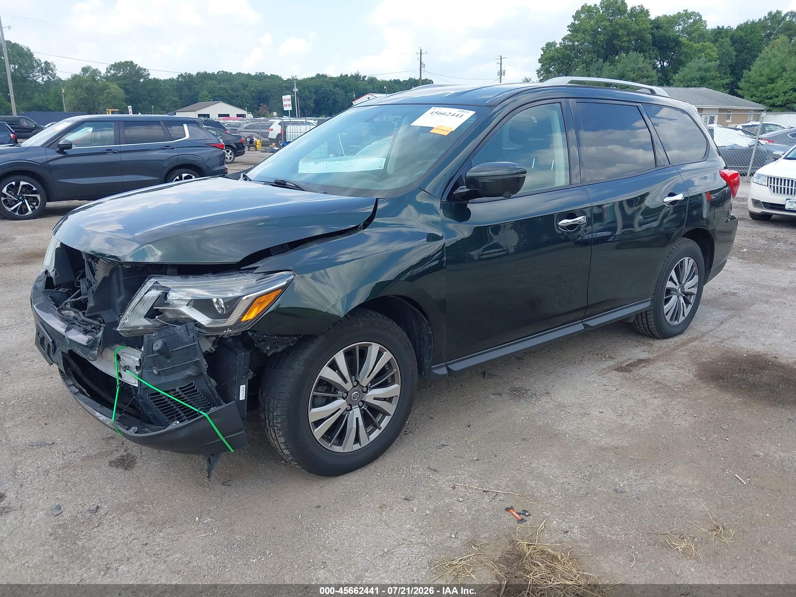 2019 NISSAN PATHFINDER SL — I2