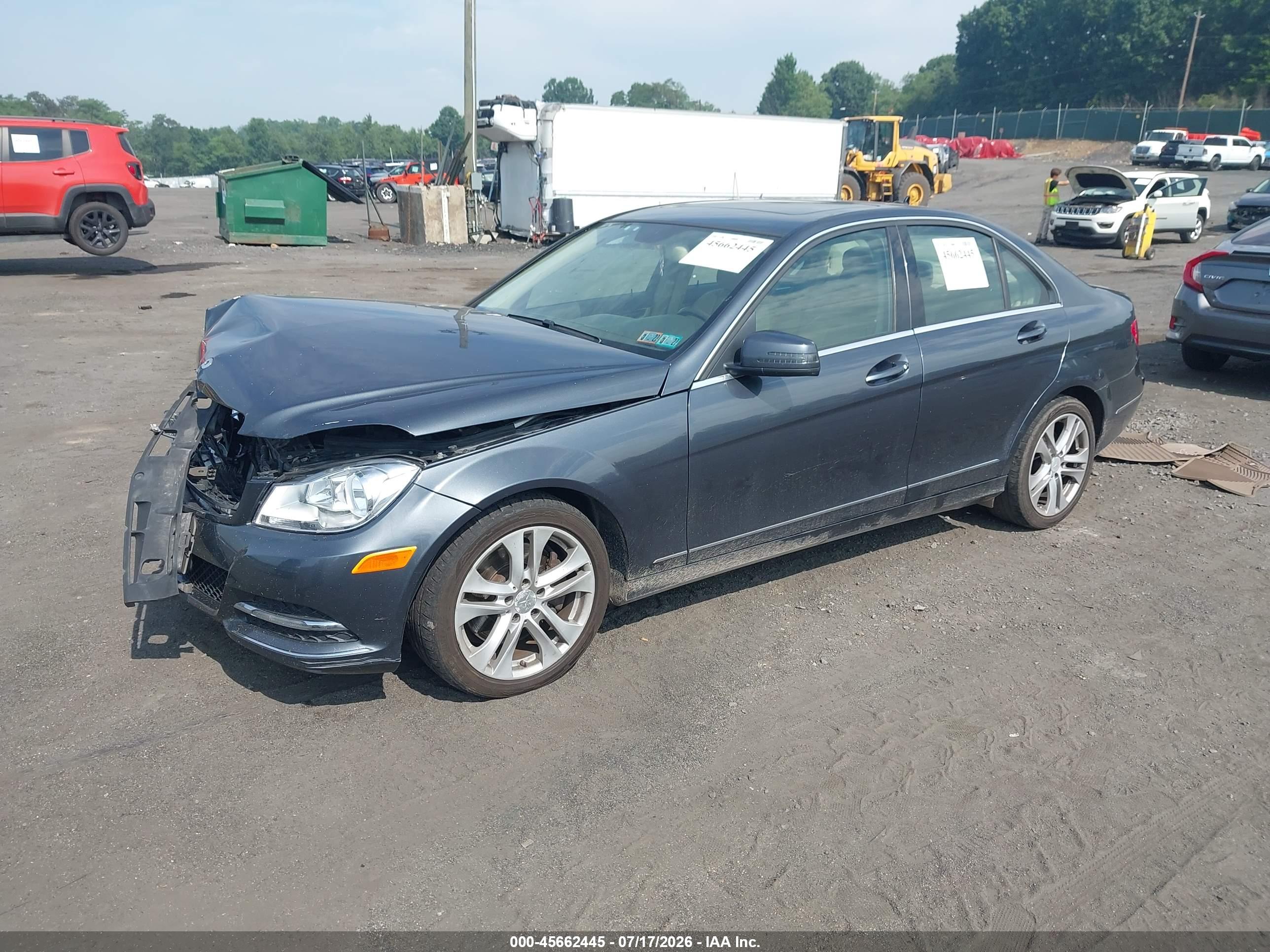 2013 MERCEDES-BENZ C 300 LUXURY 4MATIC