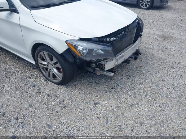 2015 MERCEDES-BENZ CLA 250 CLA250 — I152