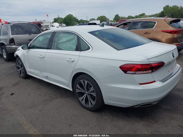 2021 VOLKSWAGEN PASSAT 2.0T SE — I3