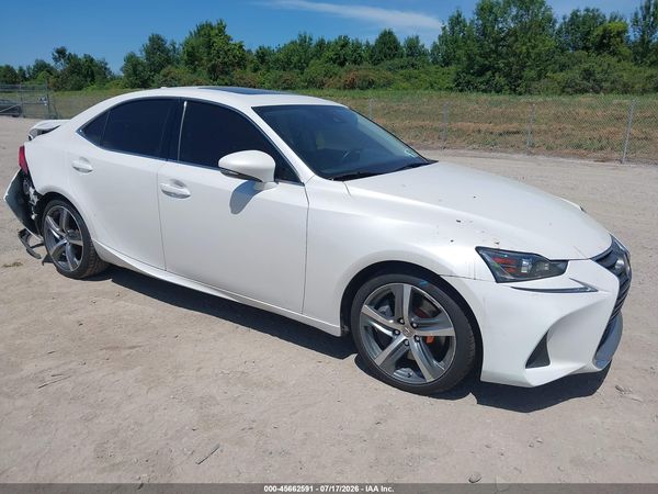 2018 LEXUS IS 300