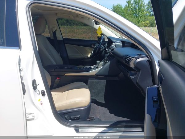 2018 LEXUS IS 300