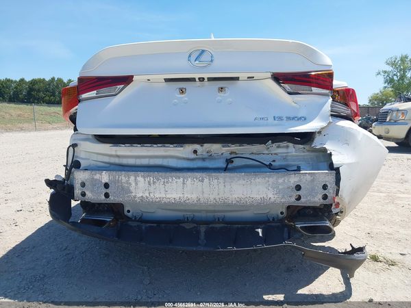 2018 LEXUS IS 300