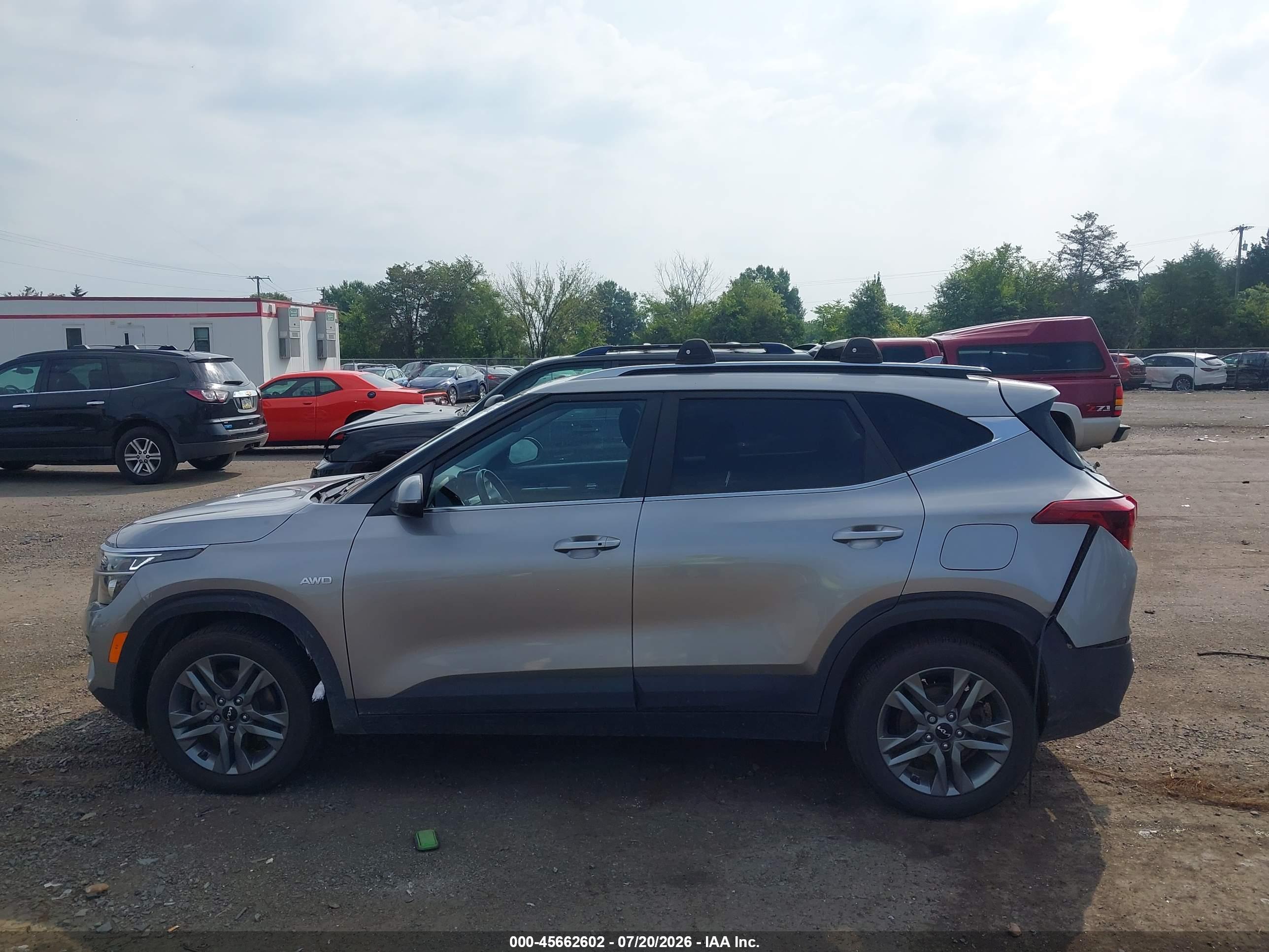 2022 KIA SELTOS S