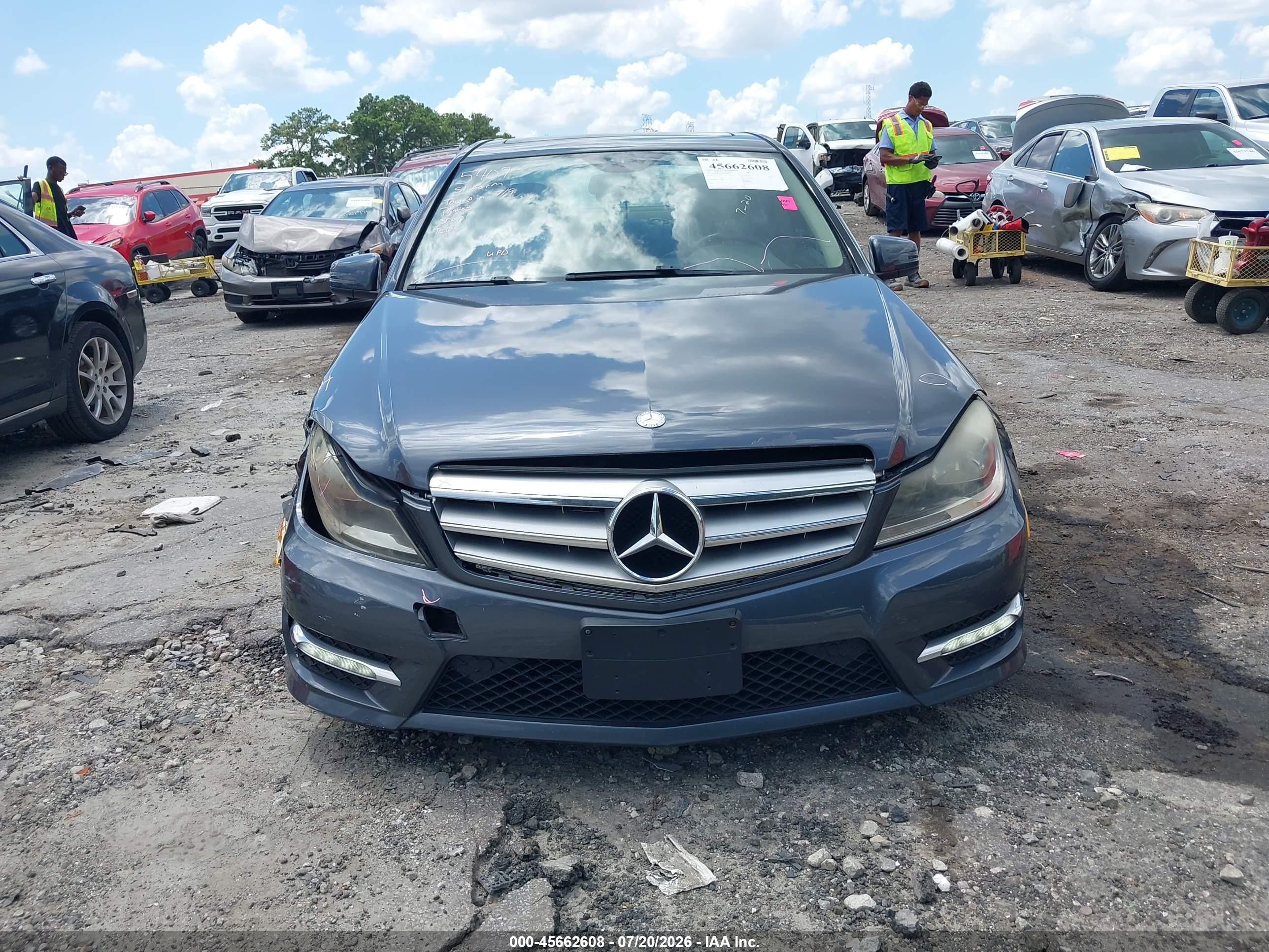 2013 MERCEDES-BENZ C 300 SPORT 4MATIC