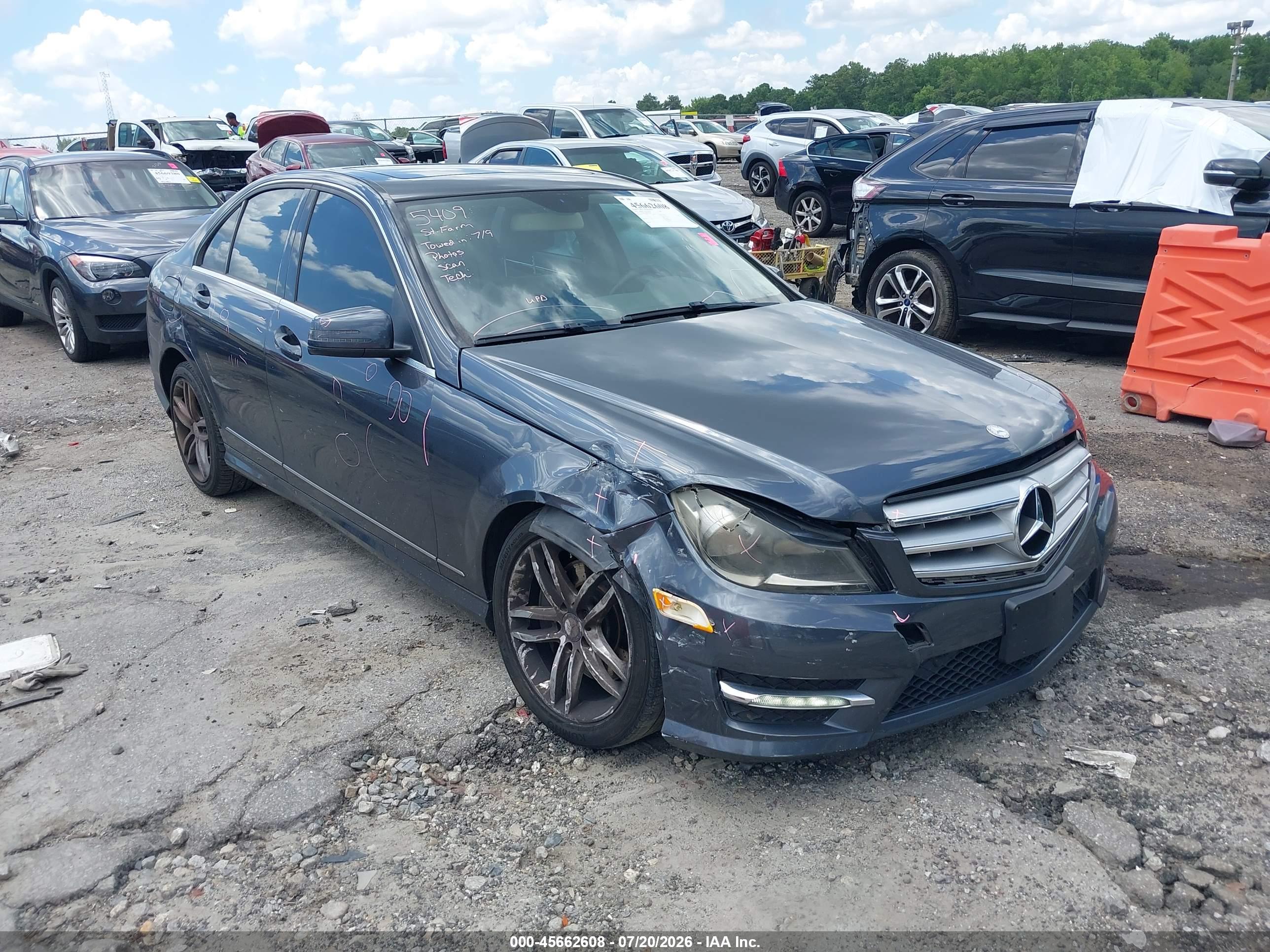 2013 MERCEDES-BENZ C 300 SPORT 4MATIC
