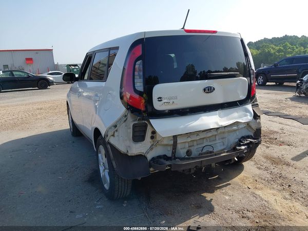 2018 KIA SOUL Base