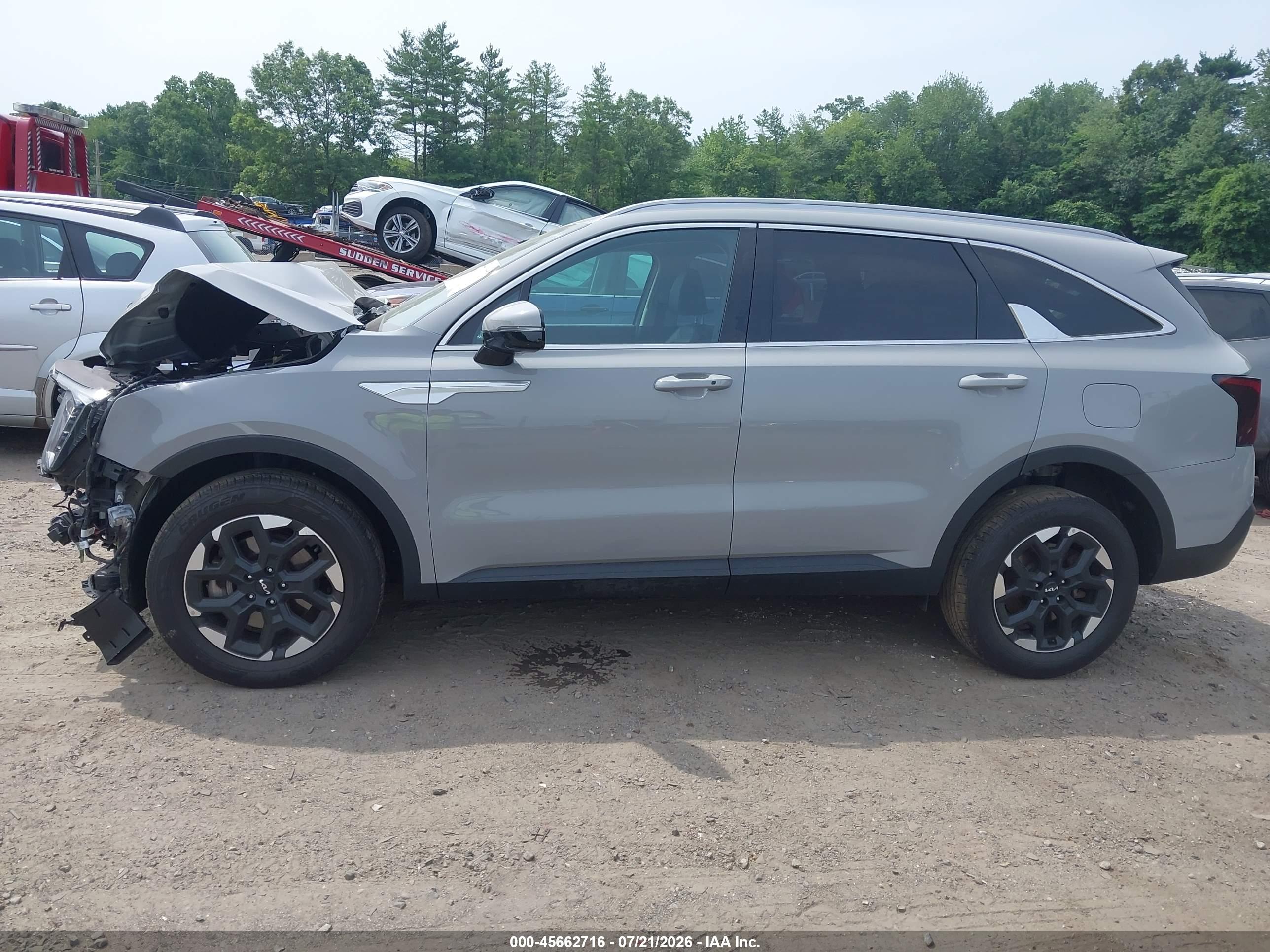 2025 KIA SORENTO S
