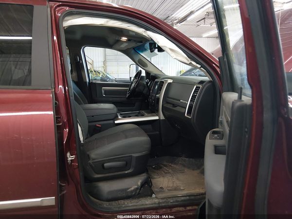 2018 RAM 3500 BIG HORN  4X4 6'4 BOX