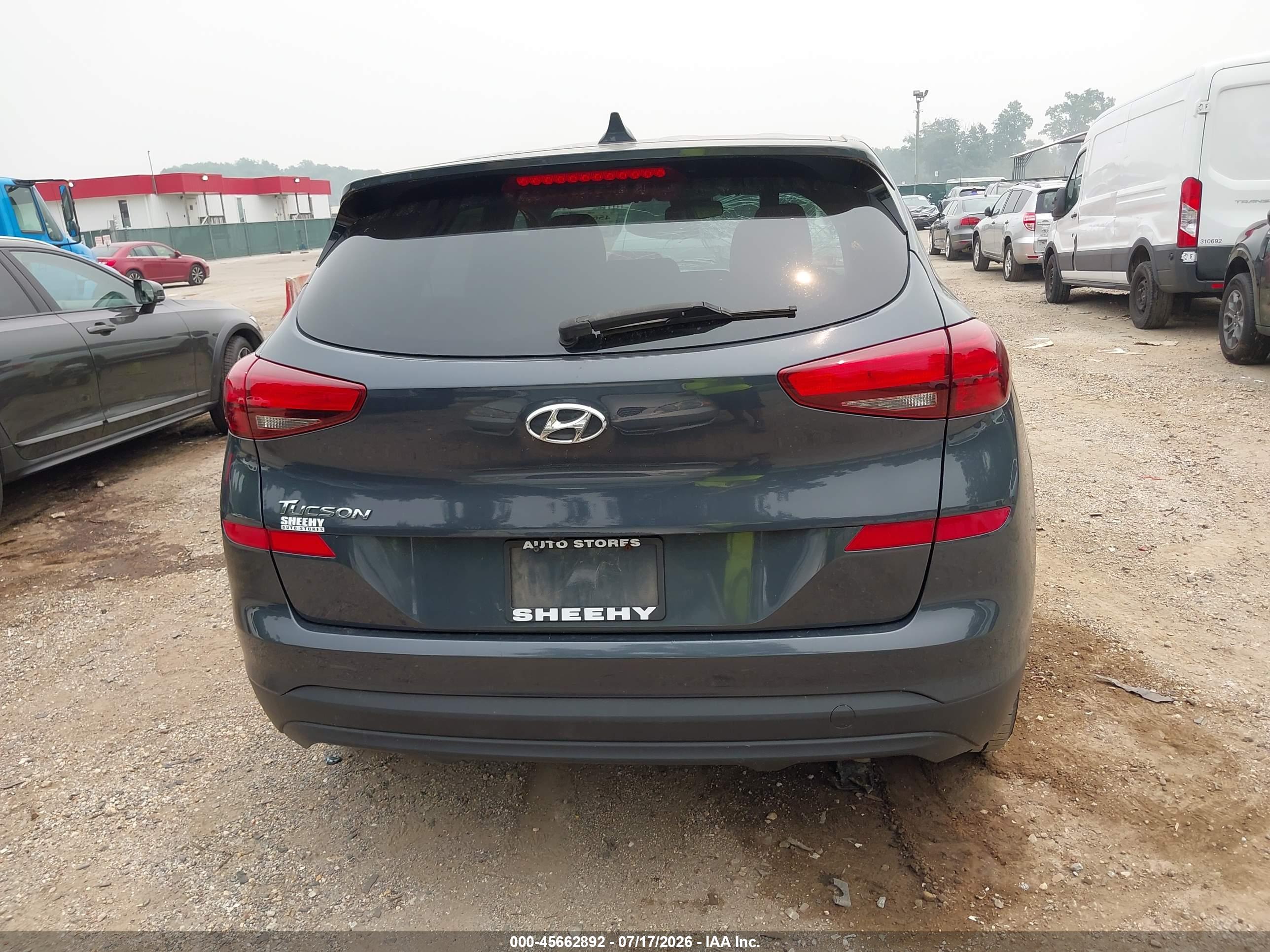 2020 HYUNDAI TUCSON SE