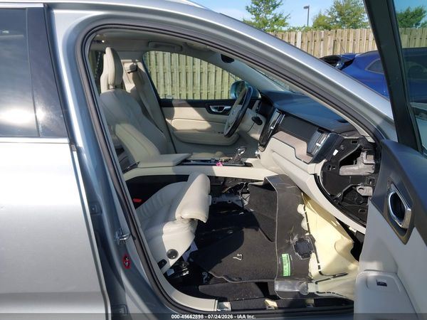2018 VOLVO XC60 T5 INSCRIPTION