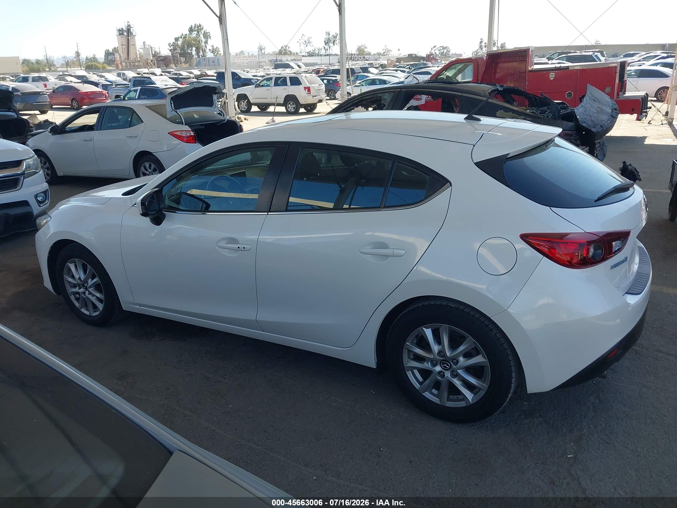 2016 MAZDA MAZDA3 I TOURING