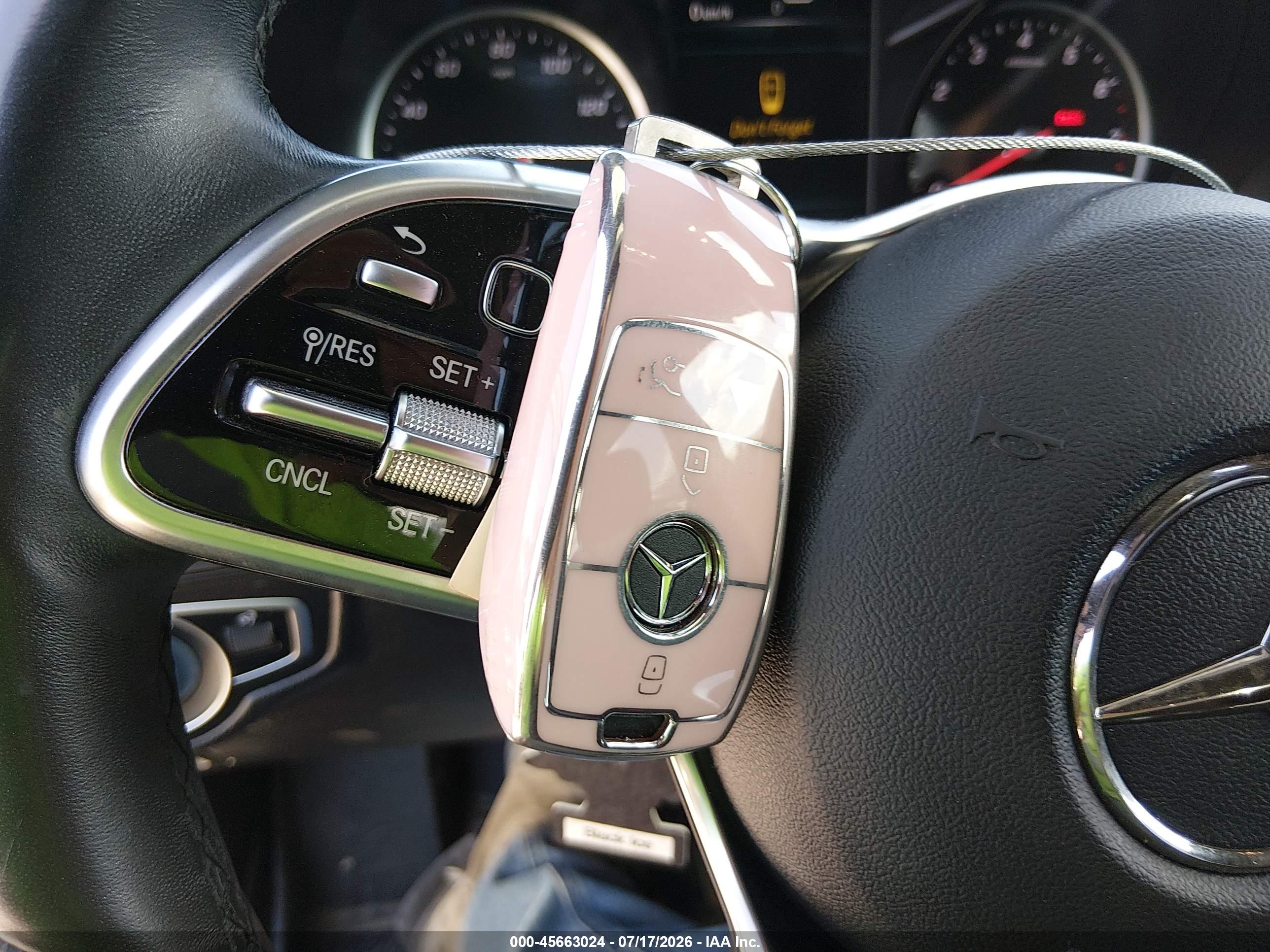 2020 MERCEDES-BENZ GLC 300 4MATIC