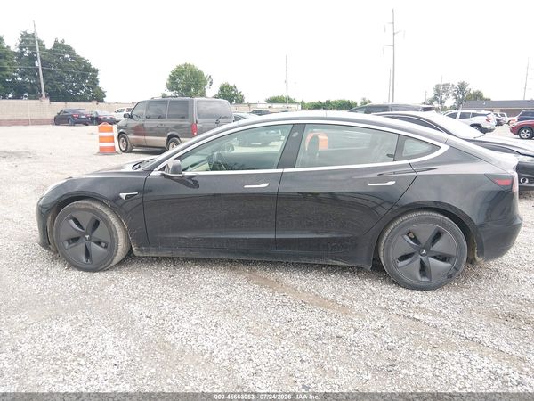 2018 TESLA MODEL 3 LONG RANGE/PERFORMANCE
