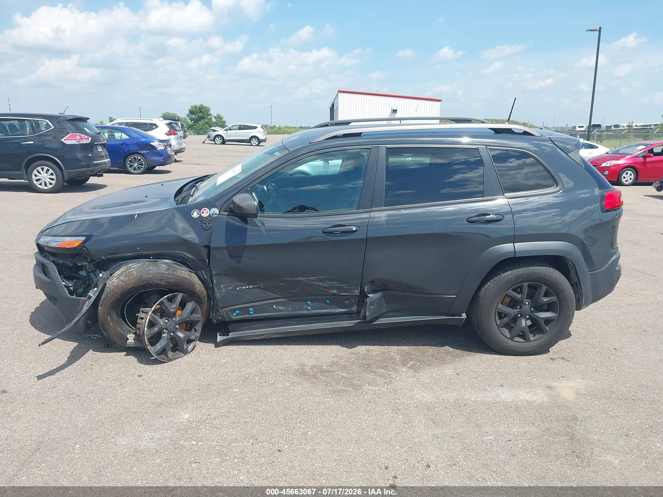 2017 JEEP CHEROKEE Trailhawk