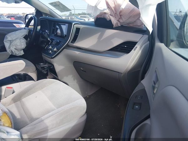 2015 TOYOTA SIENNA LE 7 PASSENGER