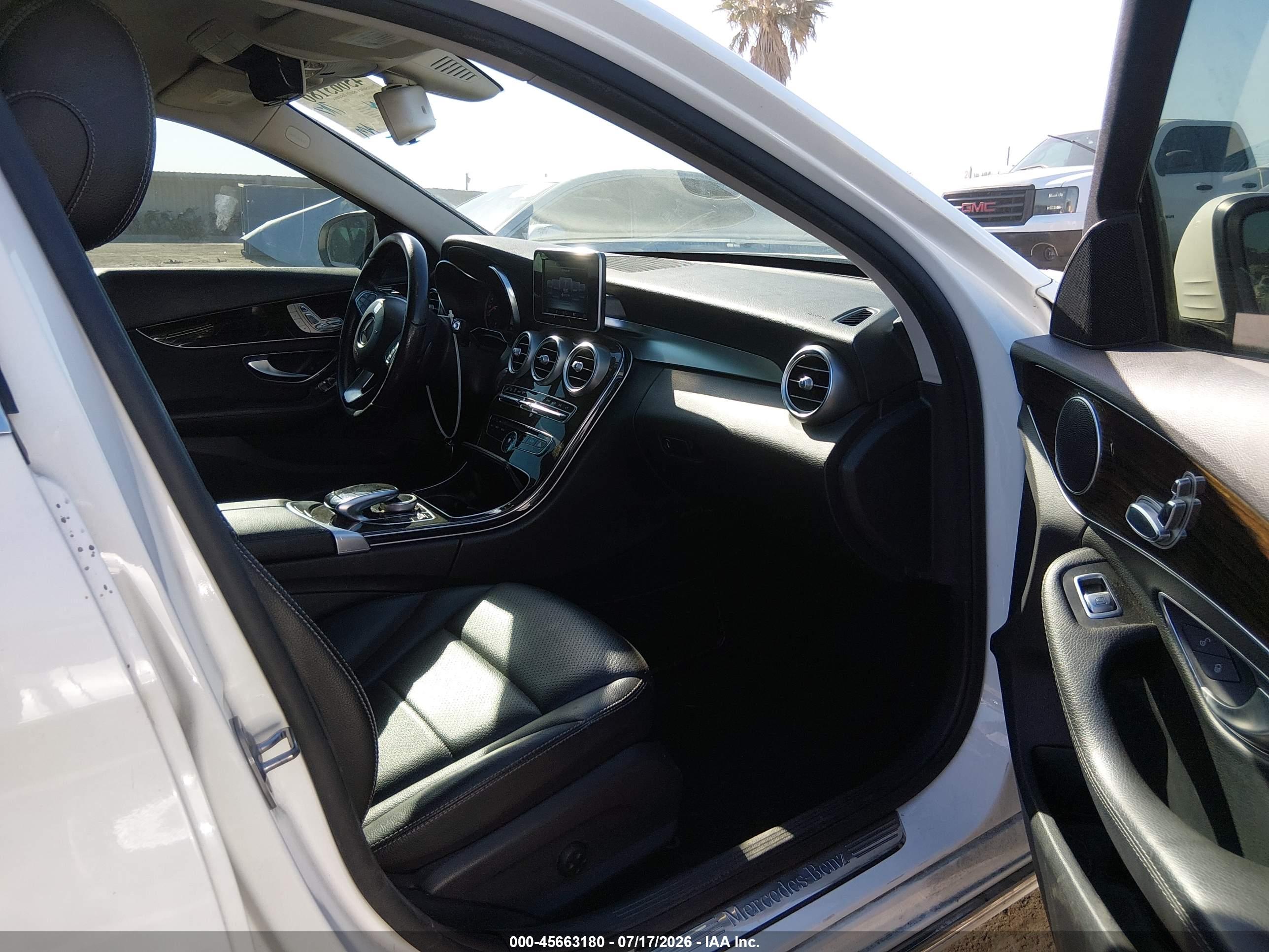 2016 MERCEDES-BENZ C 300 C300