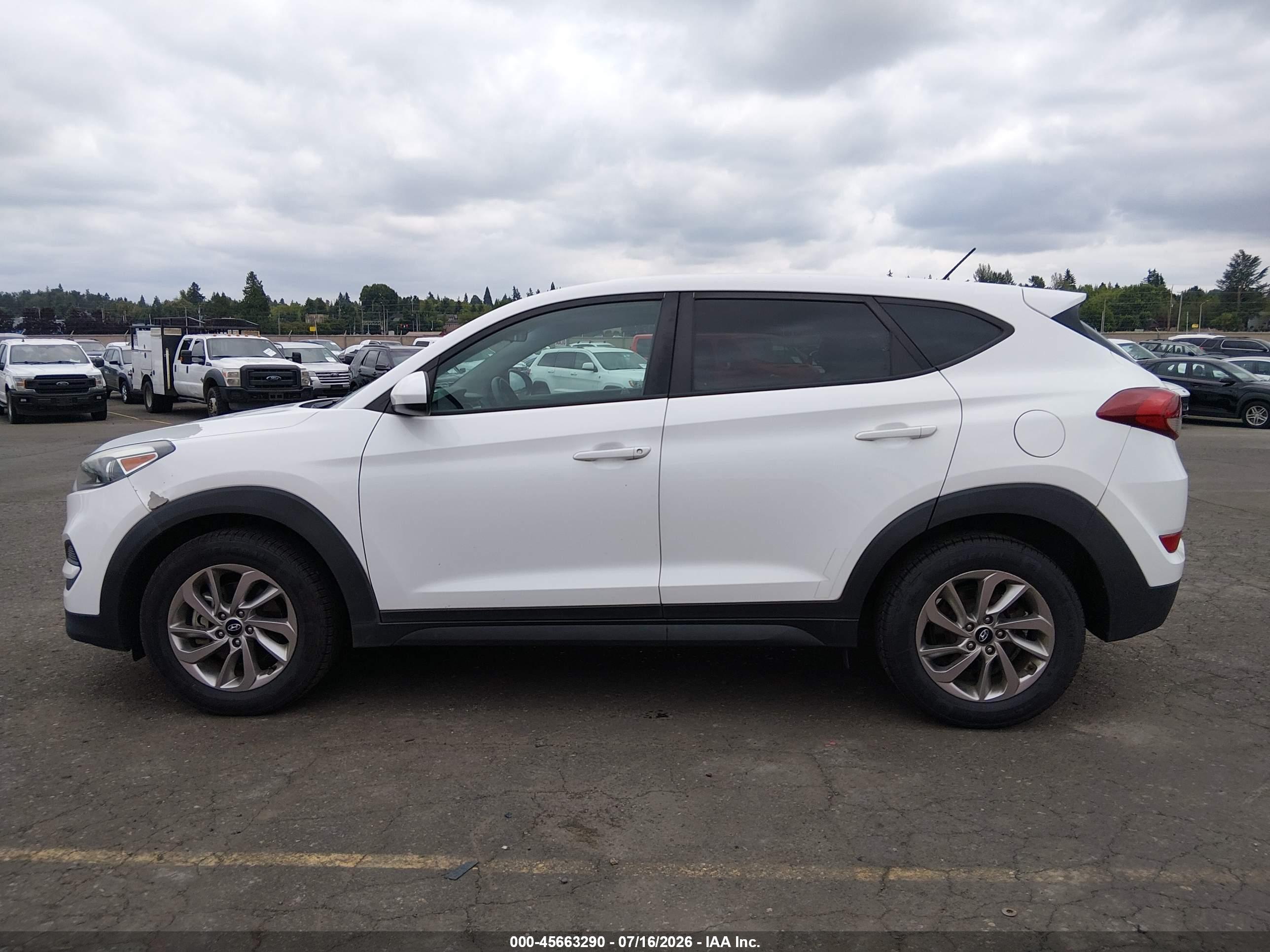2018 HYUNDAI TUCSON SE