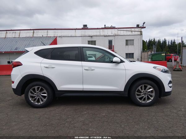 2018 HYUNDAI TUCSON SE