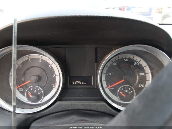 2014 DODGE GRAND CARAVAN SXT — I7