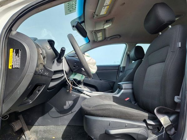 2012 KIA SPORTAGE GL(Middle-low grade) — DENT