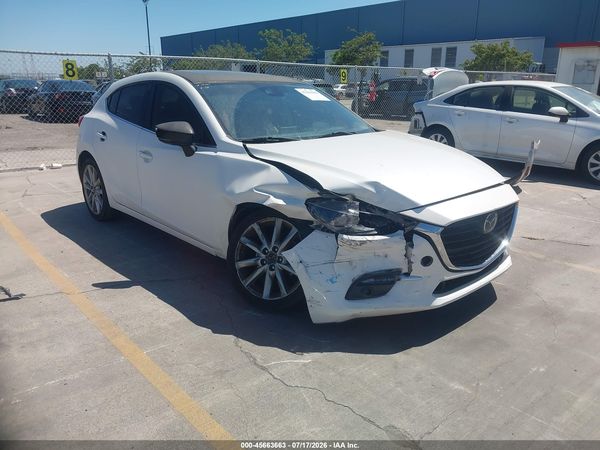 2017 MAZDA MAZDA3 GRAND TOURING