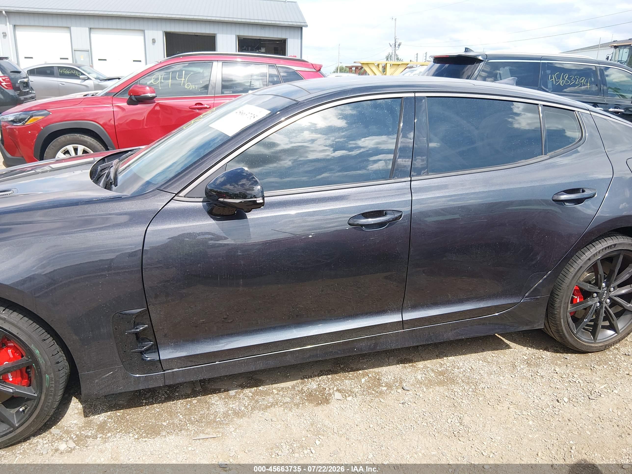 2023 KIA STINGER GT2