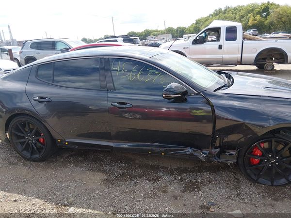 2023 KIA STINGER GT2