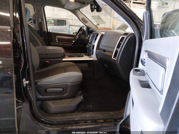 2020 RAM 1500 CLASSIC SLT  4X2 6'4 BOX