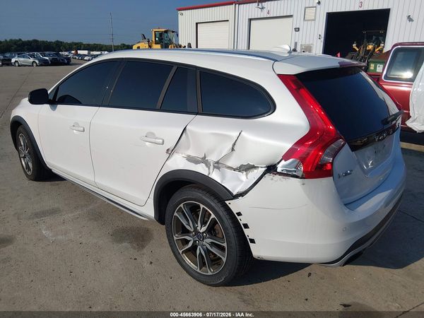 2016 VOLVO V60 CROSS COUNTRY T5