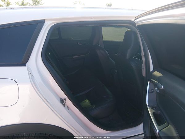2016 VOLVO V60 CROSS COUNTRY T5