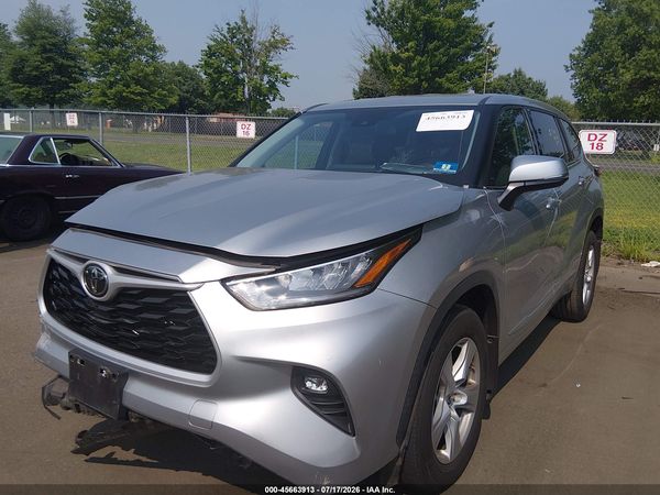 2020 TOYOTA HIGHLANDER LE