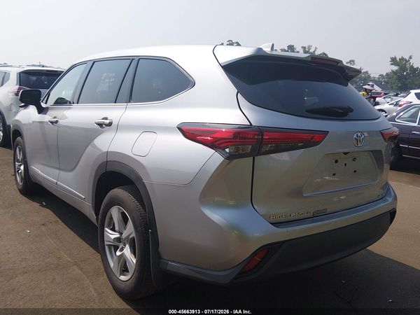 2020 TOYOTA HIGHLANDER LE