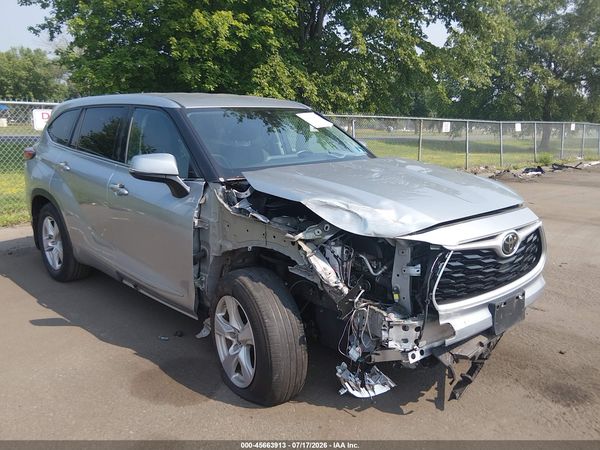 2020 TOYOTA HIGHLANDER LE