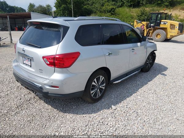 2018 NISSAN PATHFINDER SV — I4