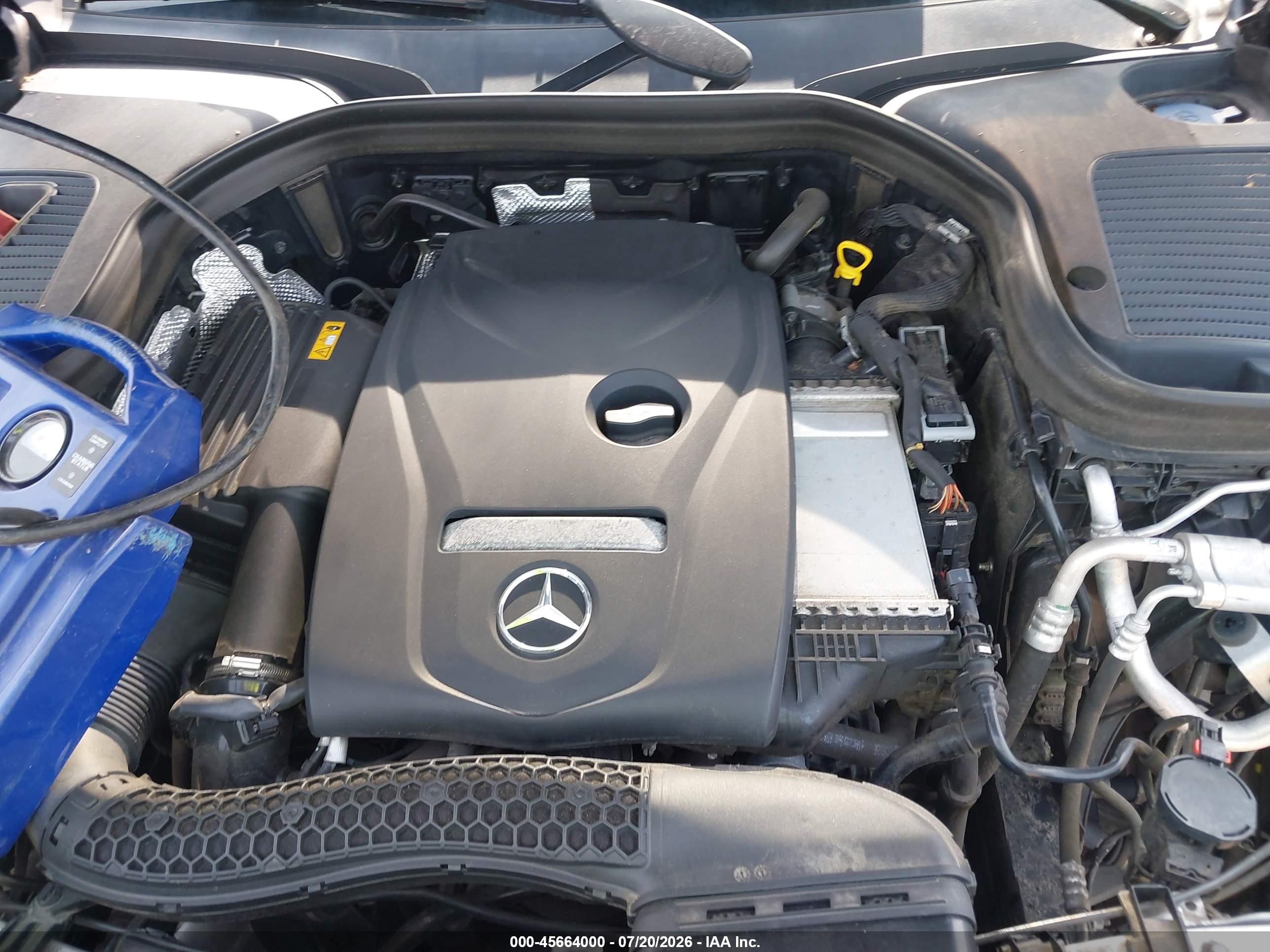 2019 MERCEDES-BENZ GLC 300 4MATIC